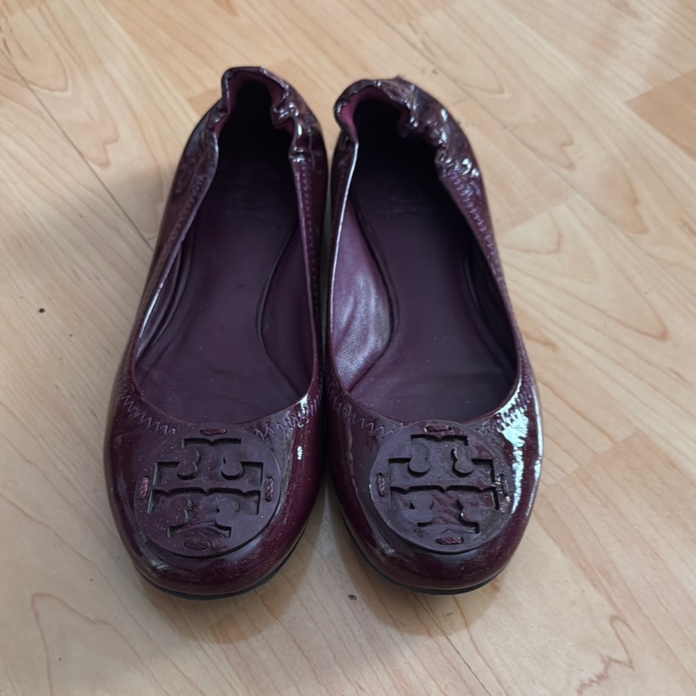Tory Burch Women's Burgundy Ballet Flats